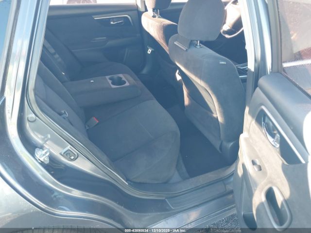 Nissan Altima 2.5 Sv Image 9