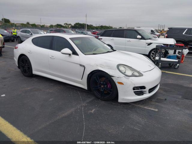  Salvage Porsche Panamera
