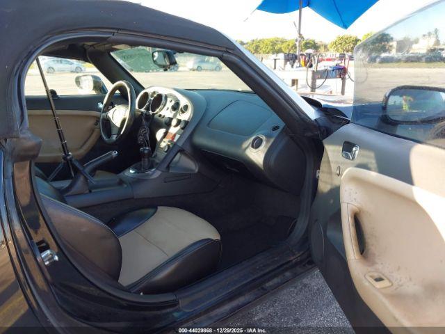 Pontiac Solstice Image 7