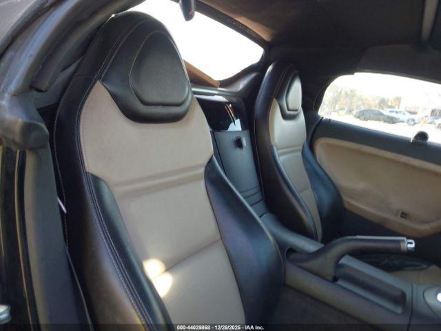 Pontiac Solstice Image 16