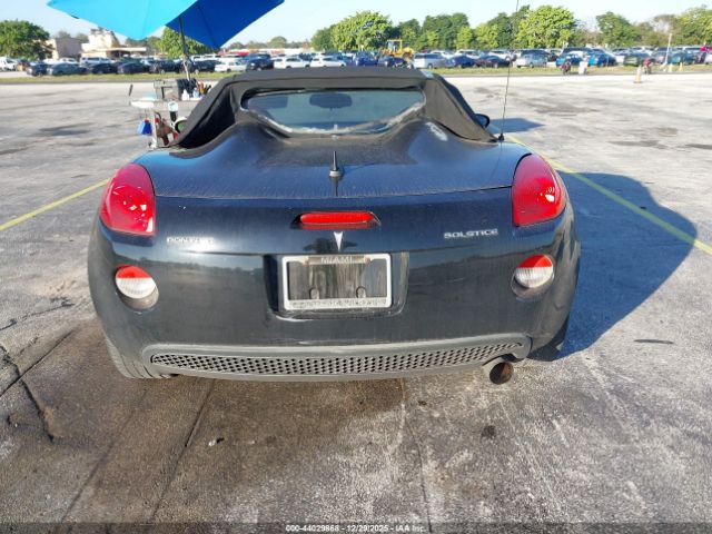 Pontiac Solstice Image 13