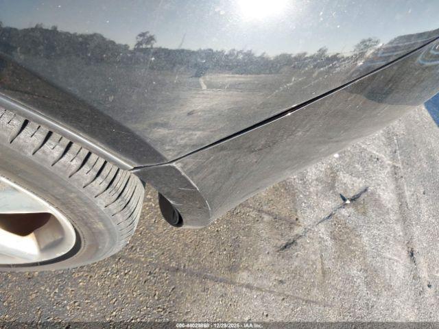 Pontiac Solstice Image 15