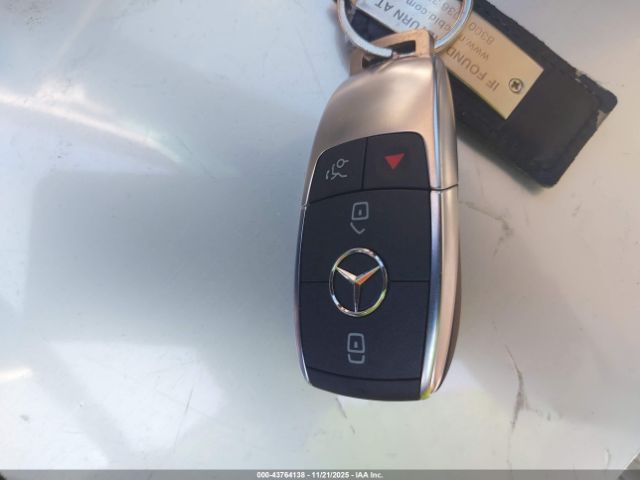 Mercedes-Benz GLE 4matic Image 9