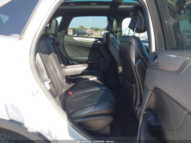 Lincoln MKC Reserve Image 9