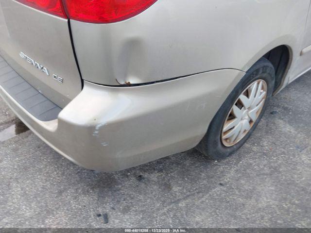 Toyota Sienna Ce Image 6