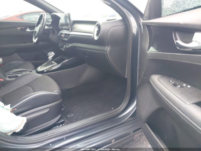 Kia Forte Gt-line Image 3