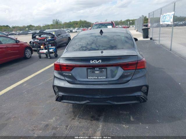 Kia Forte Gt-line Image 10