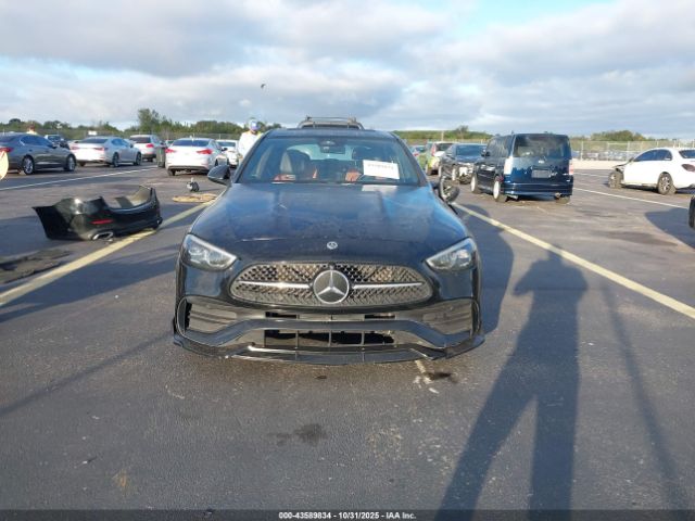 Mercedes-Benz C-Class Sedan Image 15