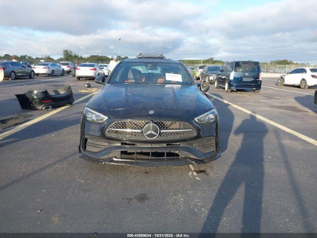 Mercedes-Benz C-Class Sedan Image 15