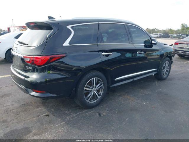 INFINITI Qx Luxe Image 5