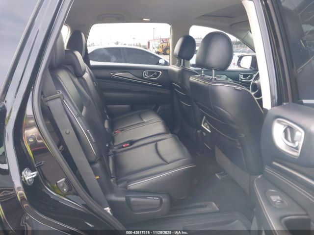 INFINITI Qx Luxe Image 10