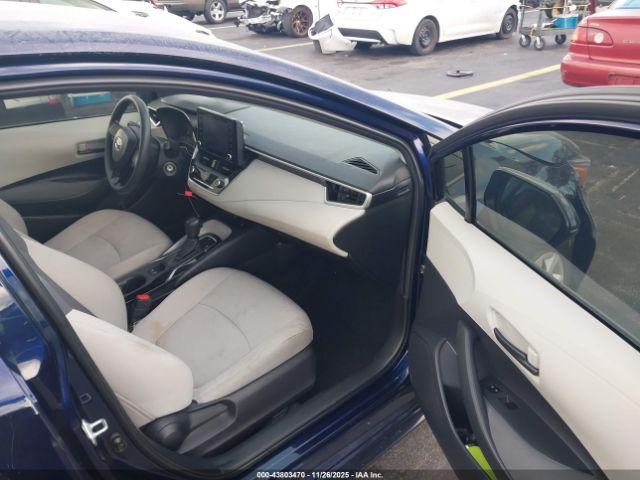 Toyota Corolla Le Image 10