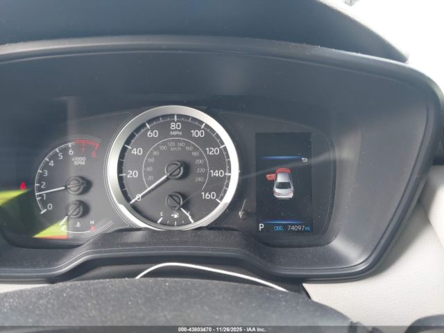 Toyota Corolla Le Image 11