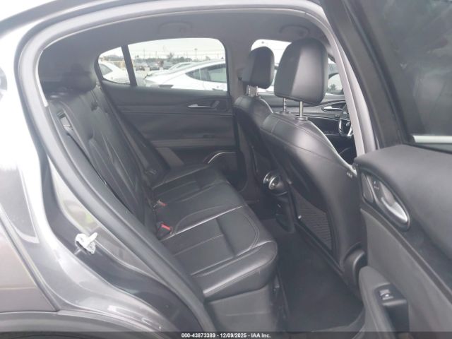 Alfa Romeo Stelvio Rwd Image 9