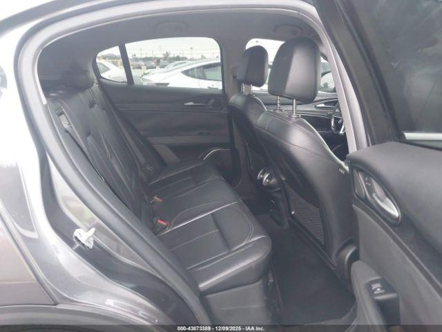 Alfa Romeo Stelvio Rwd Image 9