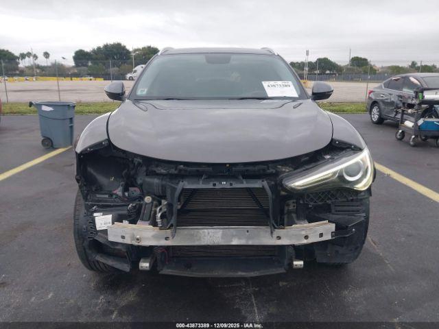 Alfa Romeo Stelvio Rwd Image 13