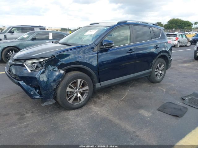 Toyota RAV4 Xle Image 13