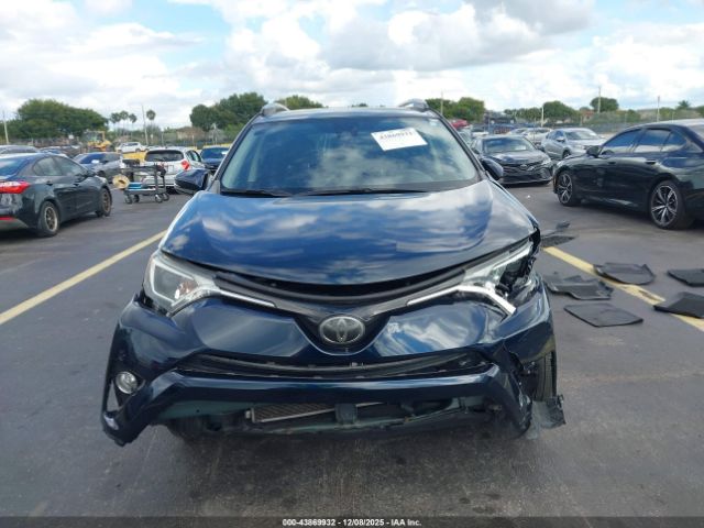 Toyota RAV4 Xle Image 14