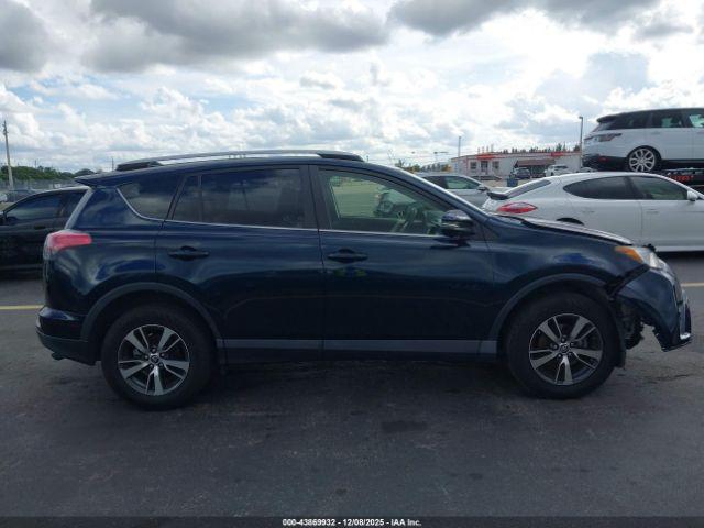 Toyota RAV4 Xle Image 16