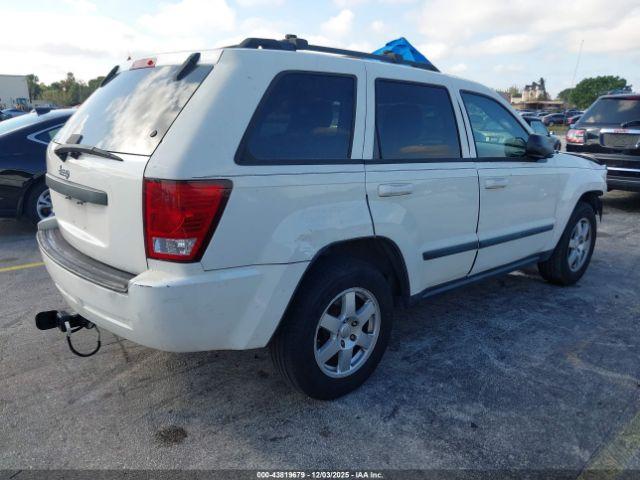 Jeep Grand Cherokee Laredo Image 9