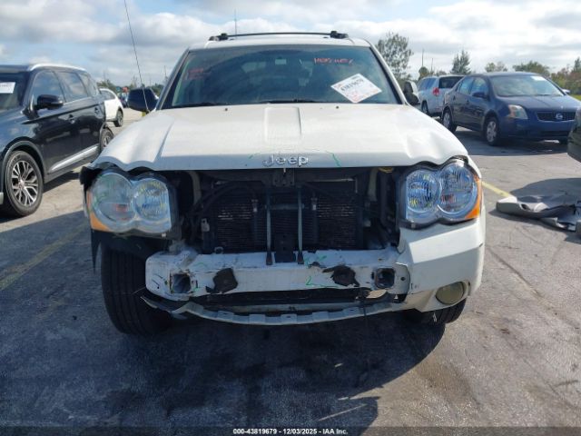 Jeep Grand Cherokee Laredo Image 4