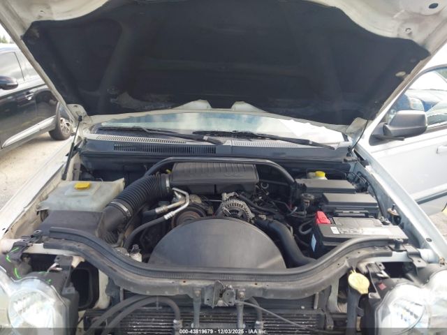 Jeep Grand Cherokee Laredo Image 8