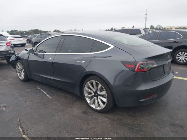 Tesla Model 3 Image 12