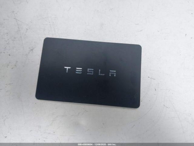 Tesla Model 3 Image 2