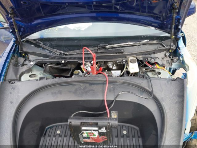 Tesla Model 3 Long Range Rear-wheel Drive Image 17