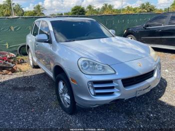  Salvage Porsche Cayenne