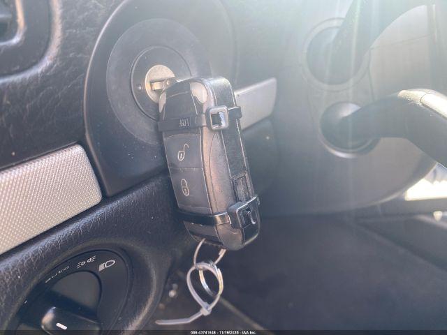 Porsche Cayenne Image 5