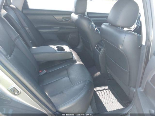 Nissan Altima 3.5 Sl Image 2