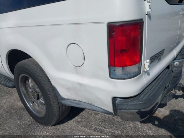 Ford Excursion Xlt Image 12