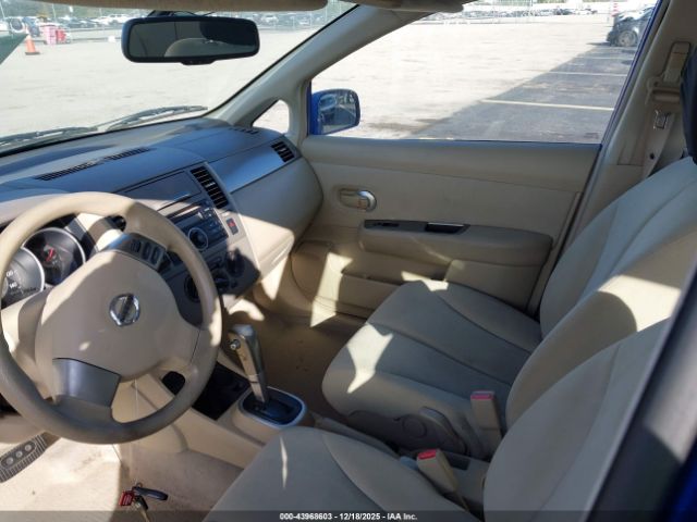 Nissan Versa 1.8s Image 6