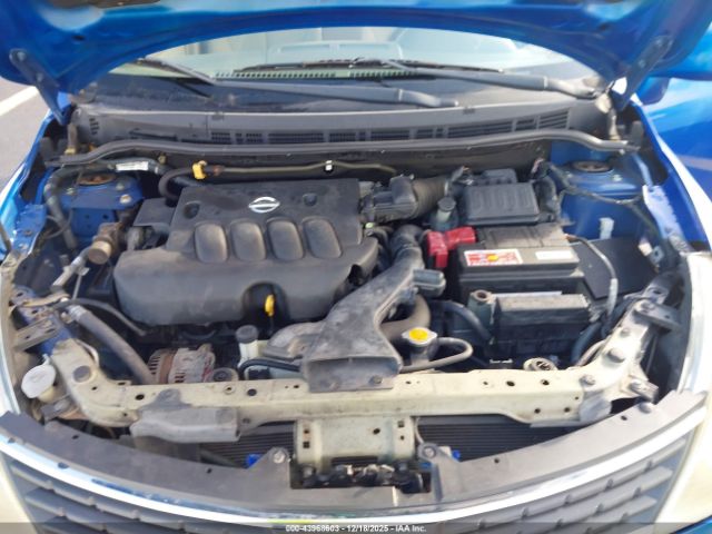 Nissan Versa 1.8s Image 10