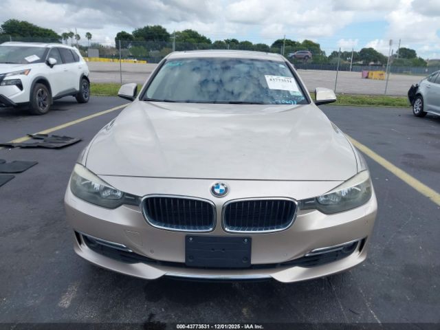 BMW 3 Series Xdrive Image 4