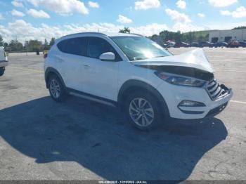  Salvage Hyundai TUCSON