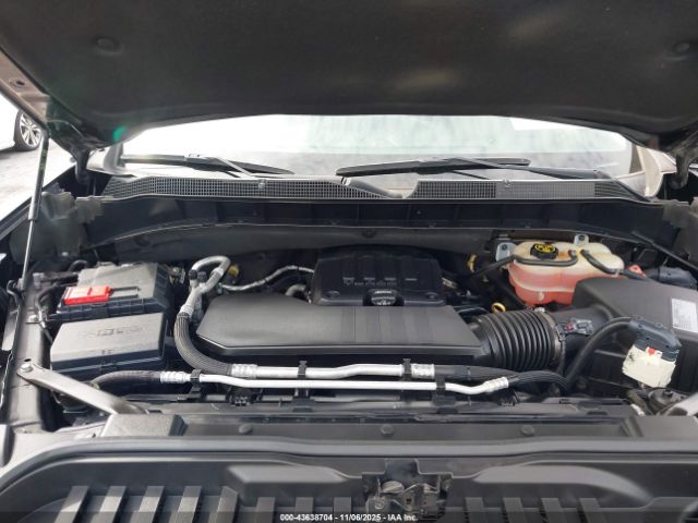 Chevrolet Silverado 1500 Rst Image 16