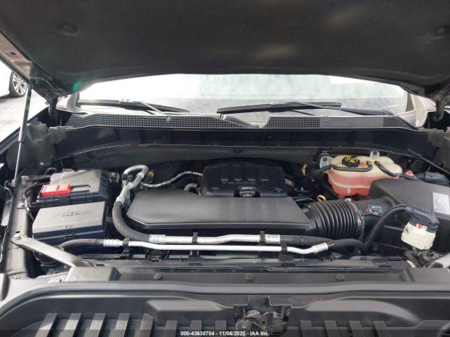 Chevrolet Silverado 1500 Rst Image 16