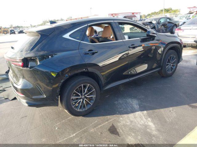 Lexus NX Image 14
