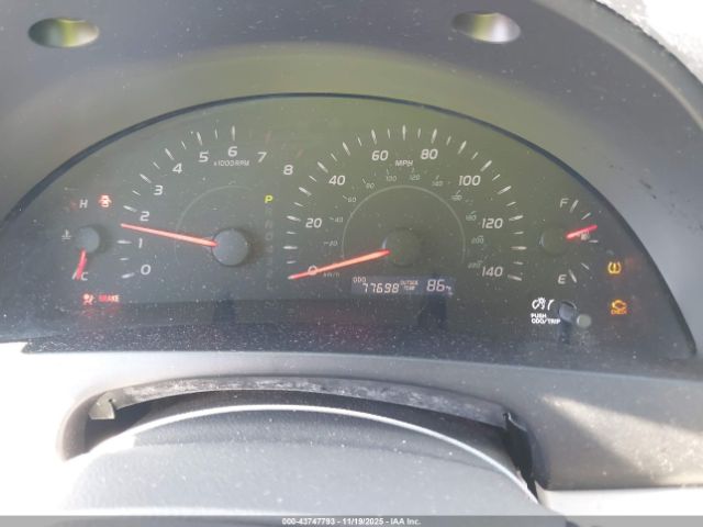 Toyota Camry Le Image 15