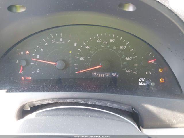 Toyota Camry Le Image 15