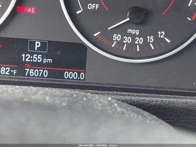 BMW 3 Series Xdrive Image 13