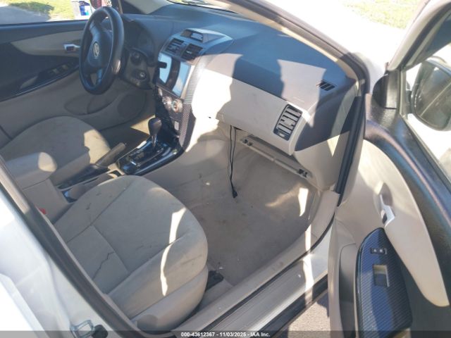 Toyota Corolla L Image 7