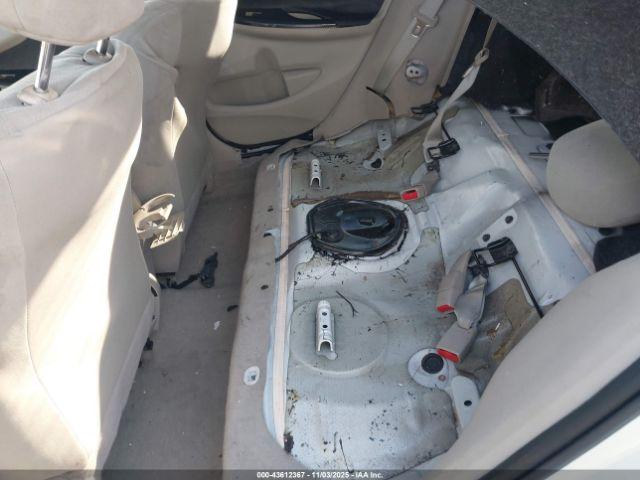 Toyota Corolla L Image 9