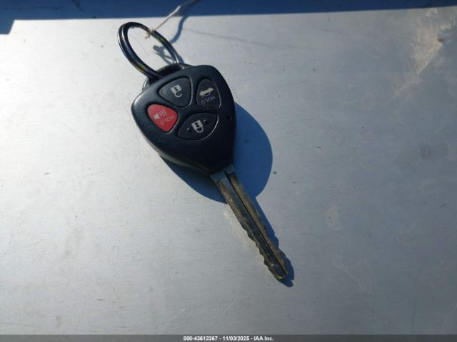 Toyota Corolla L Image 2