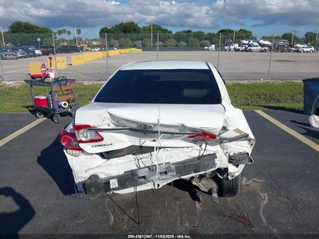 Toyota Corolla L Image 16