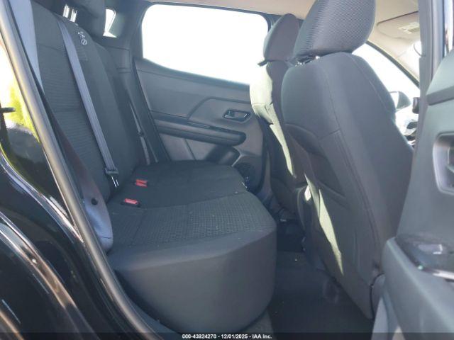 Nissan Kicks S Fwd Image 4