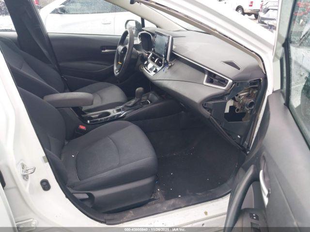 Toyota Corolla Le Image 16