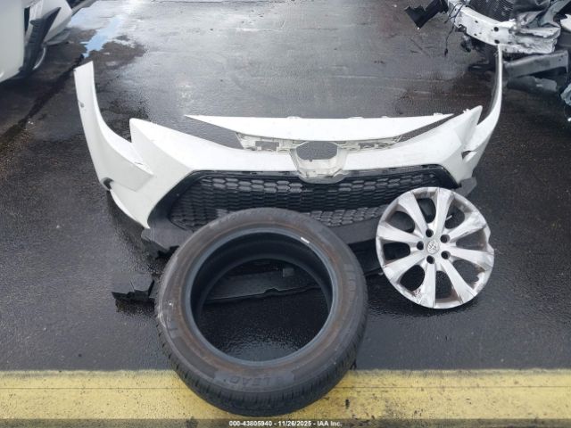 Toyota Corolla Le Image 13